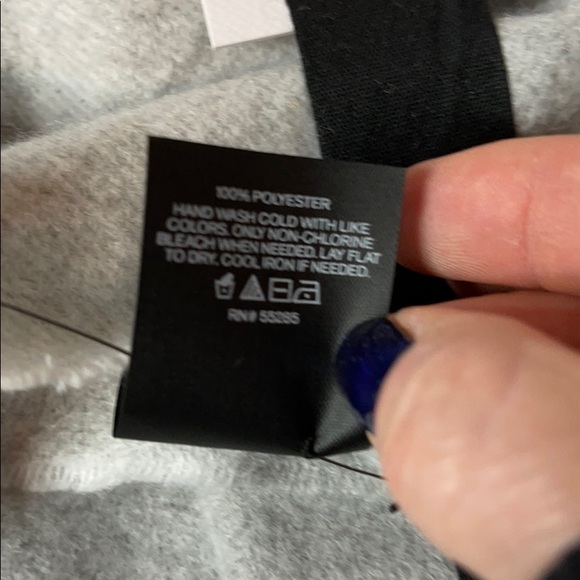 Express Gray Scarf NWT - Picture 7 of 8